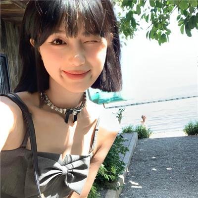 蕾丝炸弹